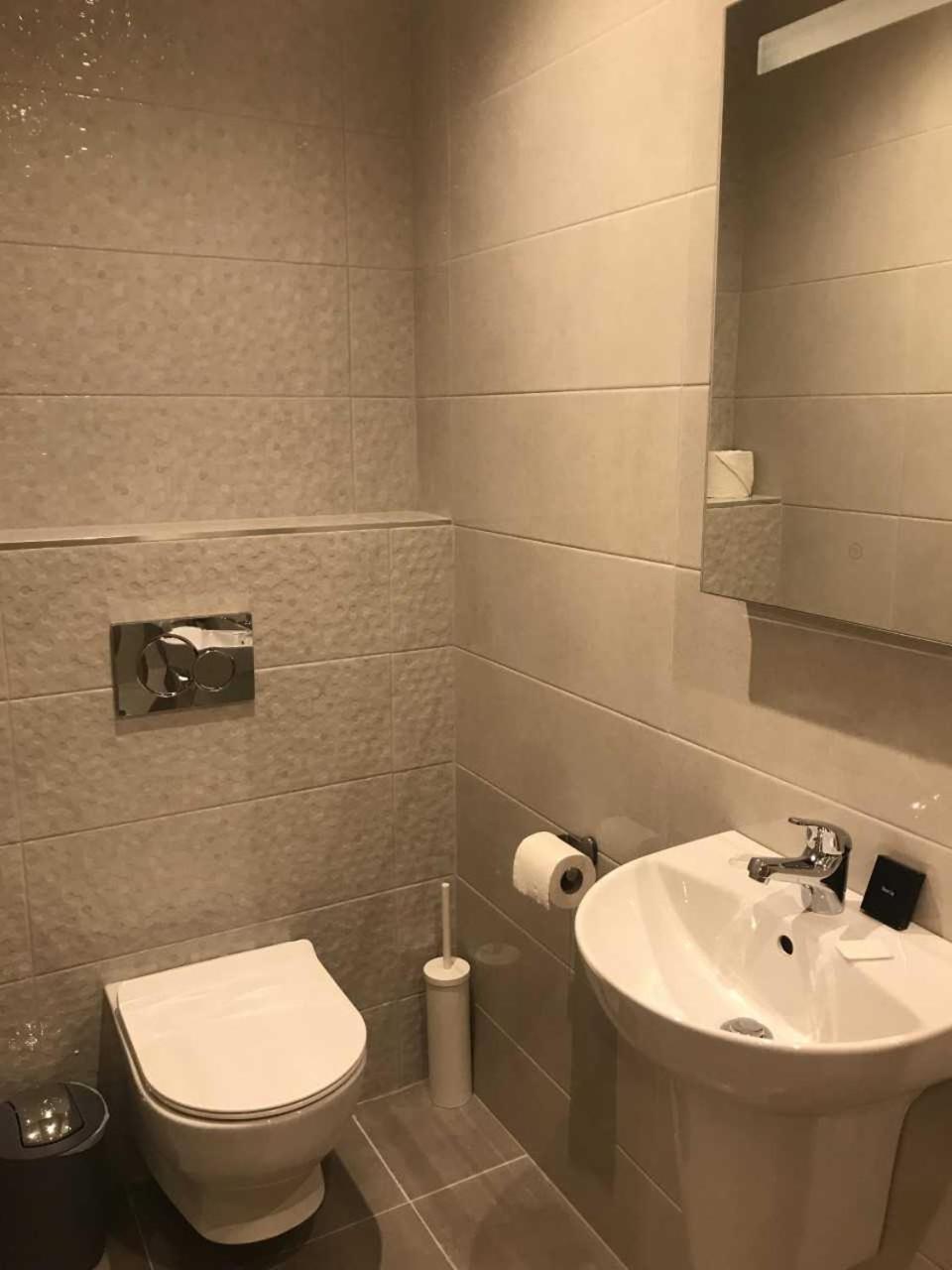 Hotel The And